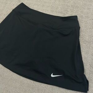 Black Nike tennis skirt